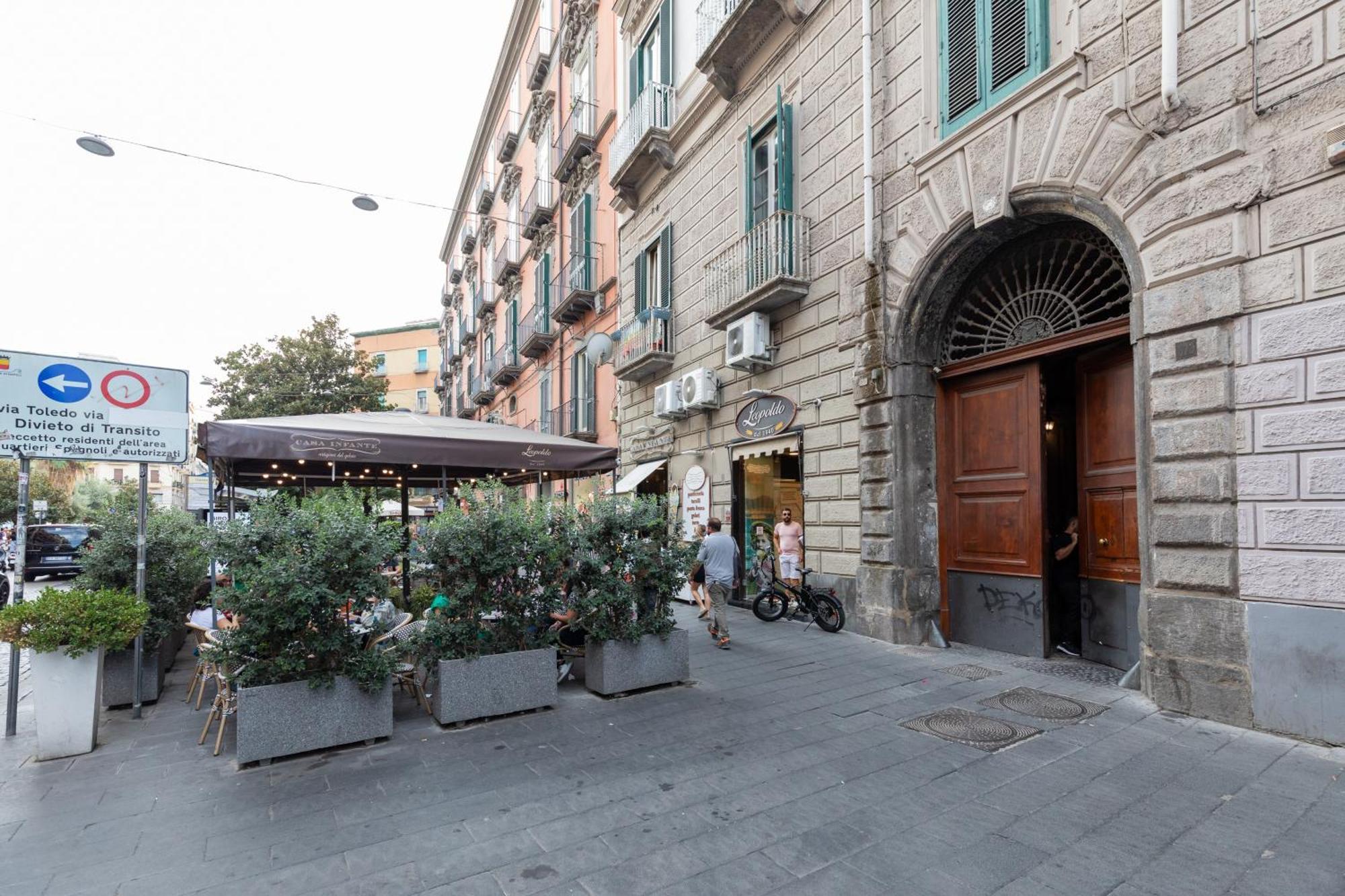 Relais Ammira Hotel Napoli Eksteriør billede